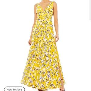 MAC DUGGAL - V-Neck Floral Print Sleeveless Chiffon Side Slit A-Line Gown